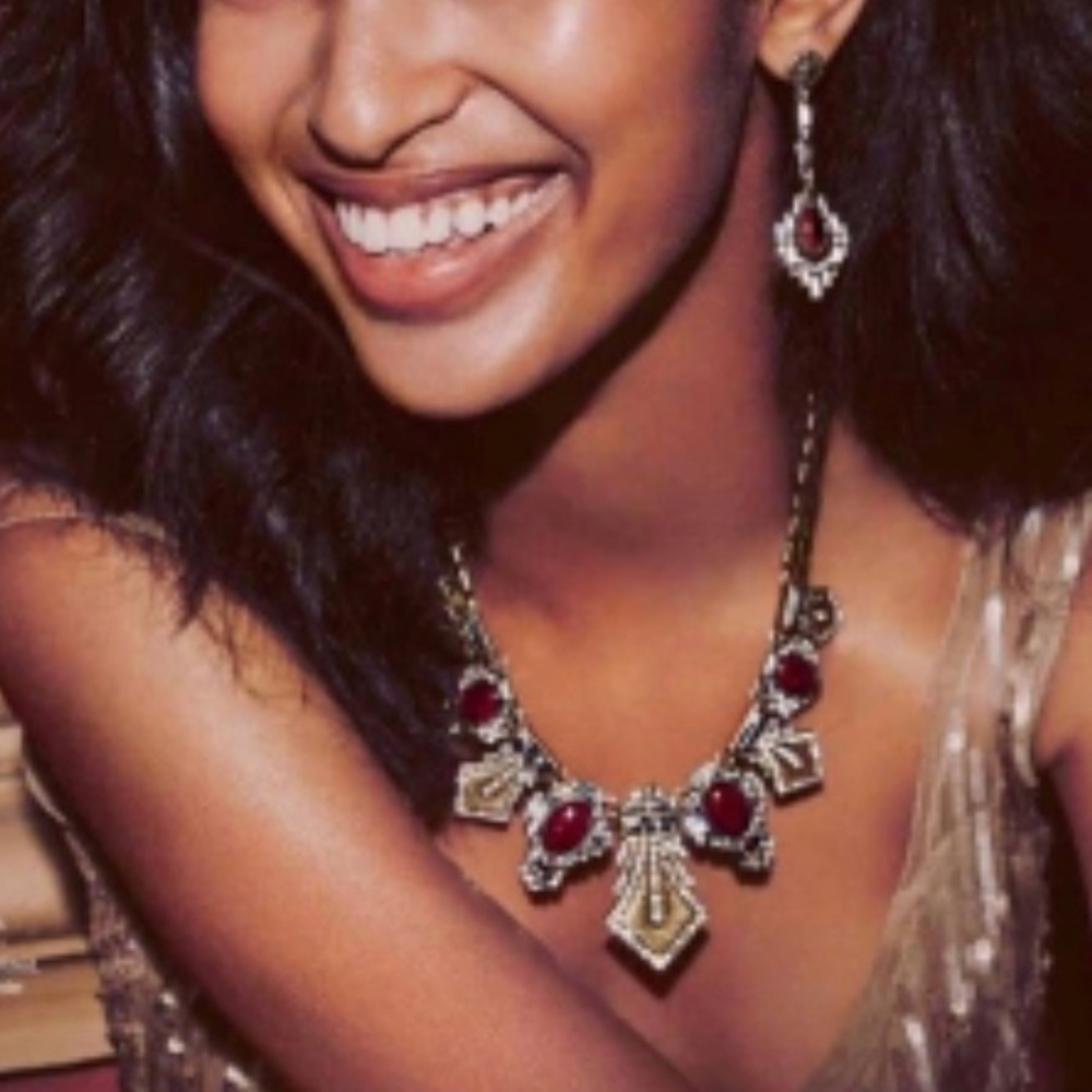 CHLOE + ISABEL Cafe Society Necklace